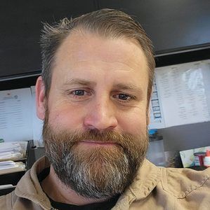 Meet your Posher, Joshua